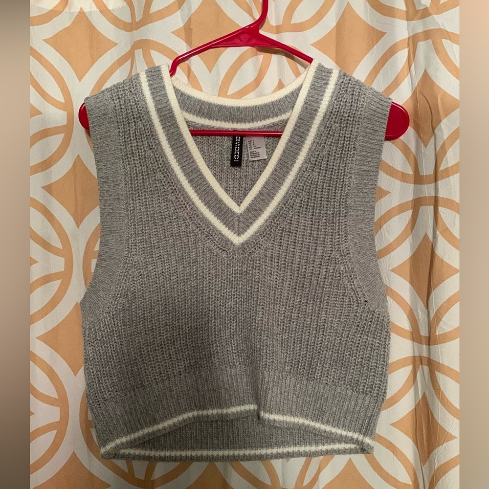 Sweater vest from H and M. It’s a size small and was worn once.